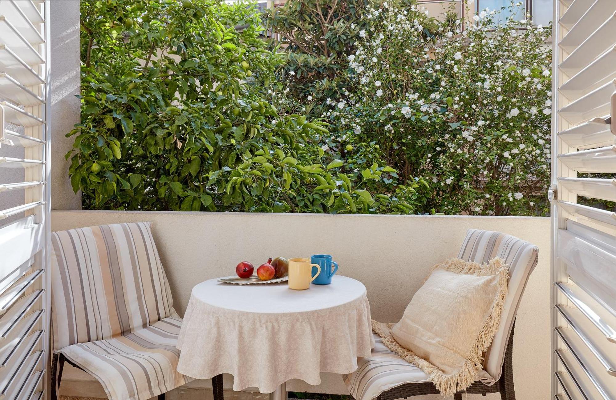 Apartments Ljubica Makarska Bagian luar foto