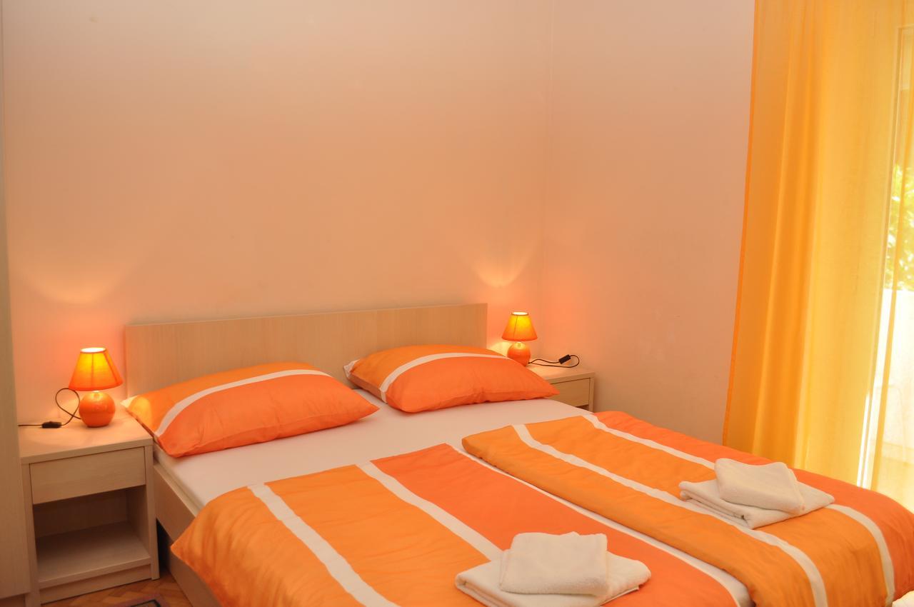 Apartments Ljubica Makarska Bagian luar foto