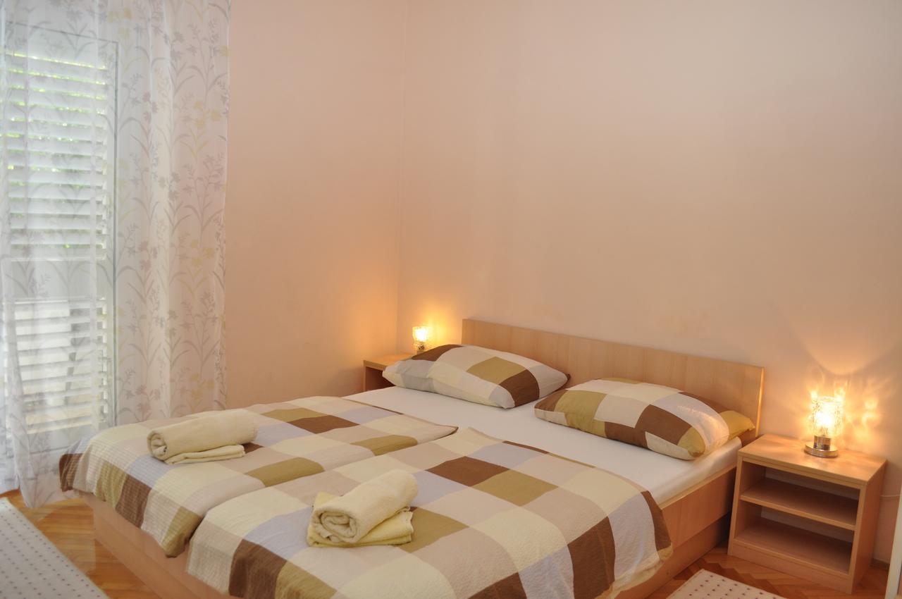 Apartments Ljubica Makarska Bagian luar foto