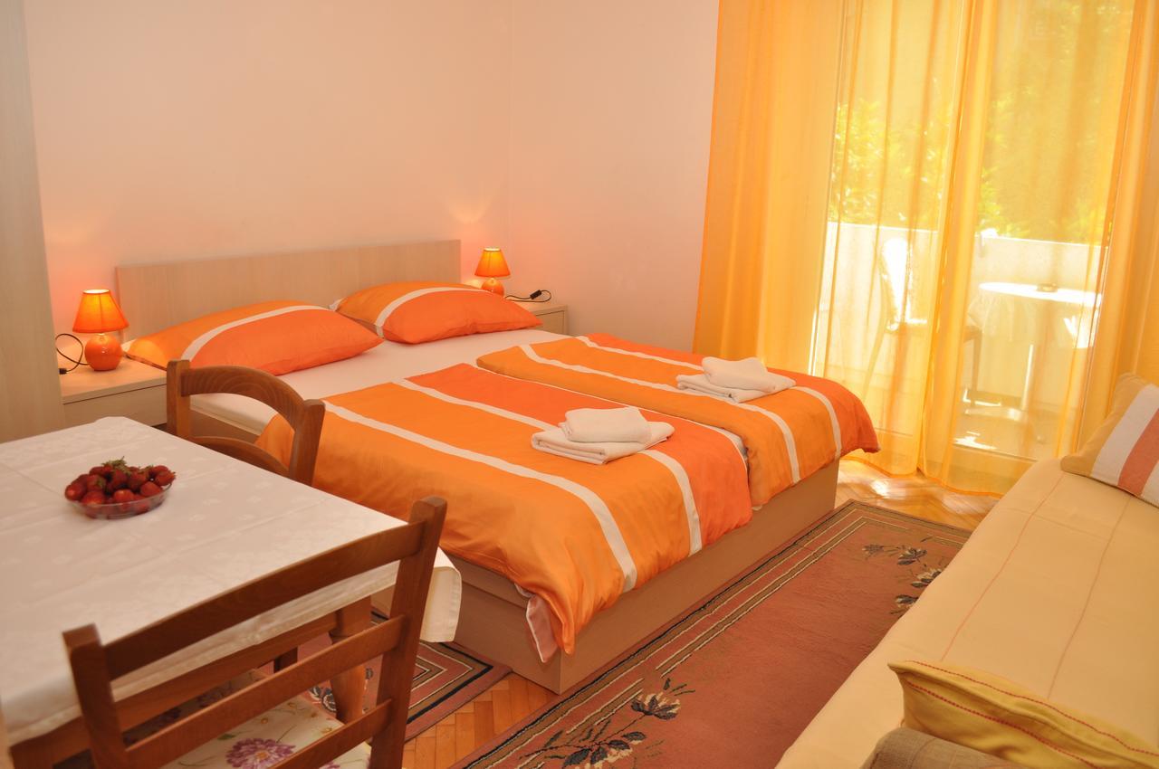 Apartments Ljubica Makarska Bagian luar foto