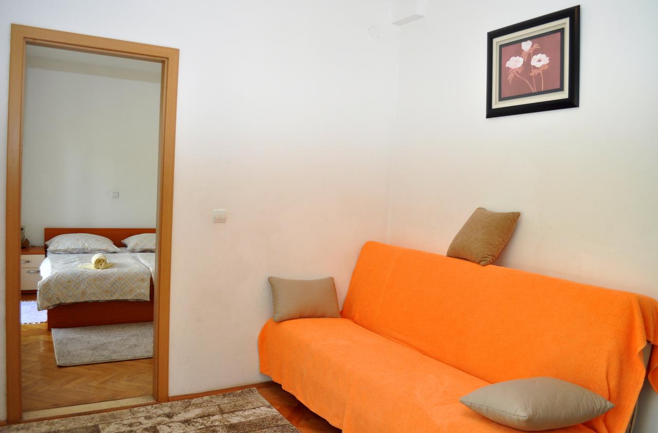 Apartments Ljubica Makarska Bagian luar foto