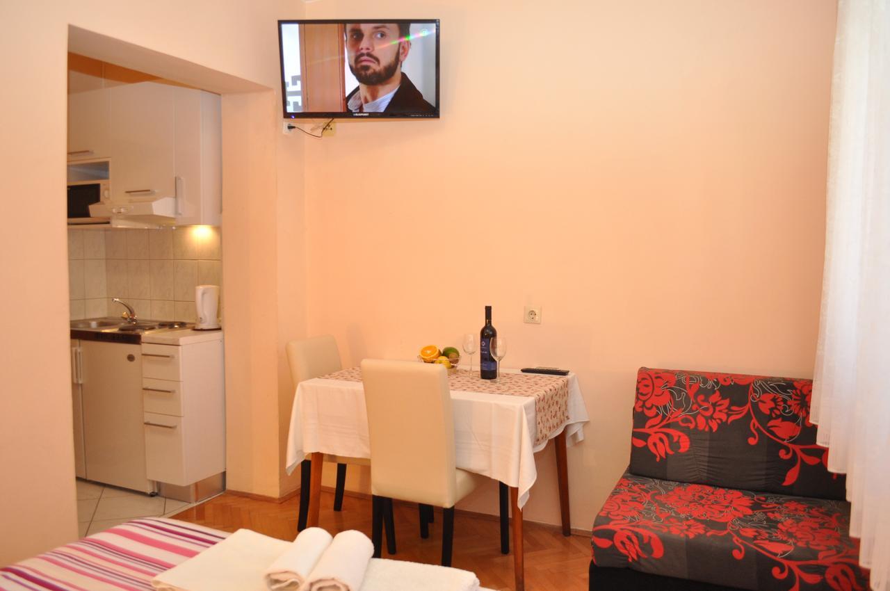 Apartments Ljubica Makarska Bagian luar foto