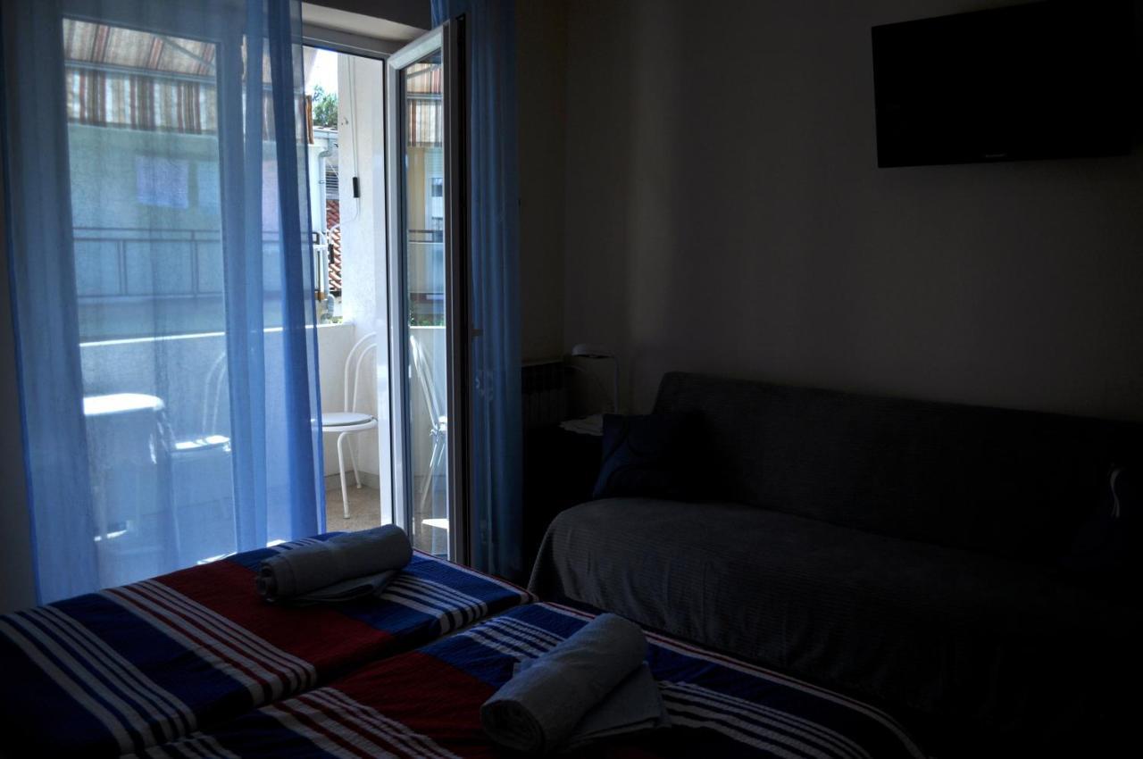 Apartments Ljubica Makarska Bagian luar foto