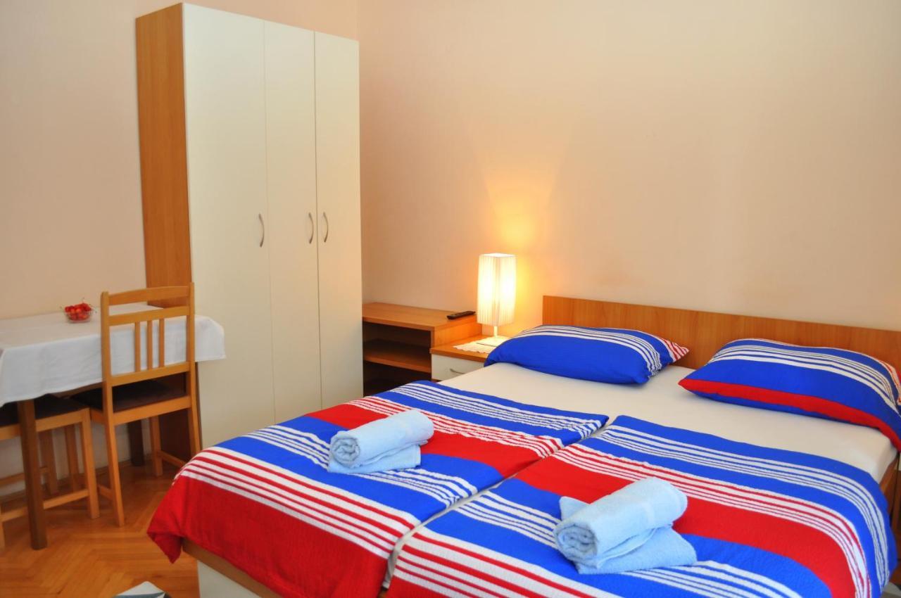 Apartments Ljubica Makarska Bagian luar foto